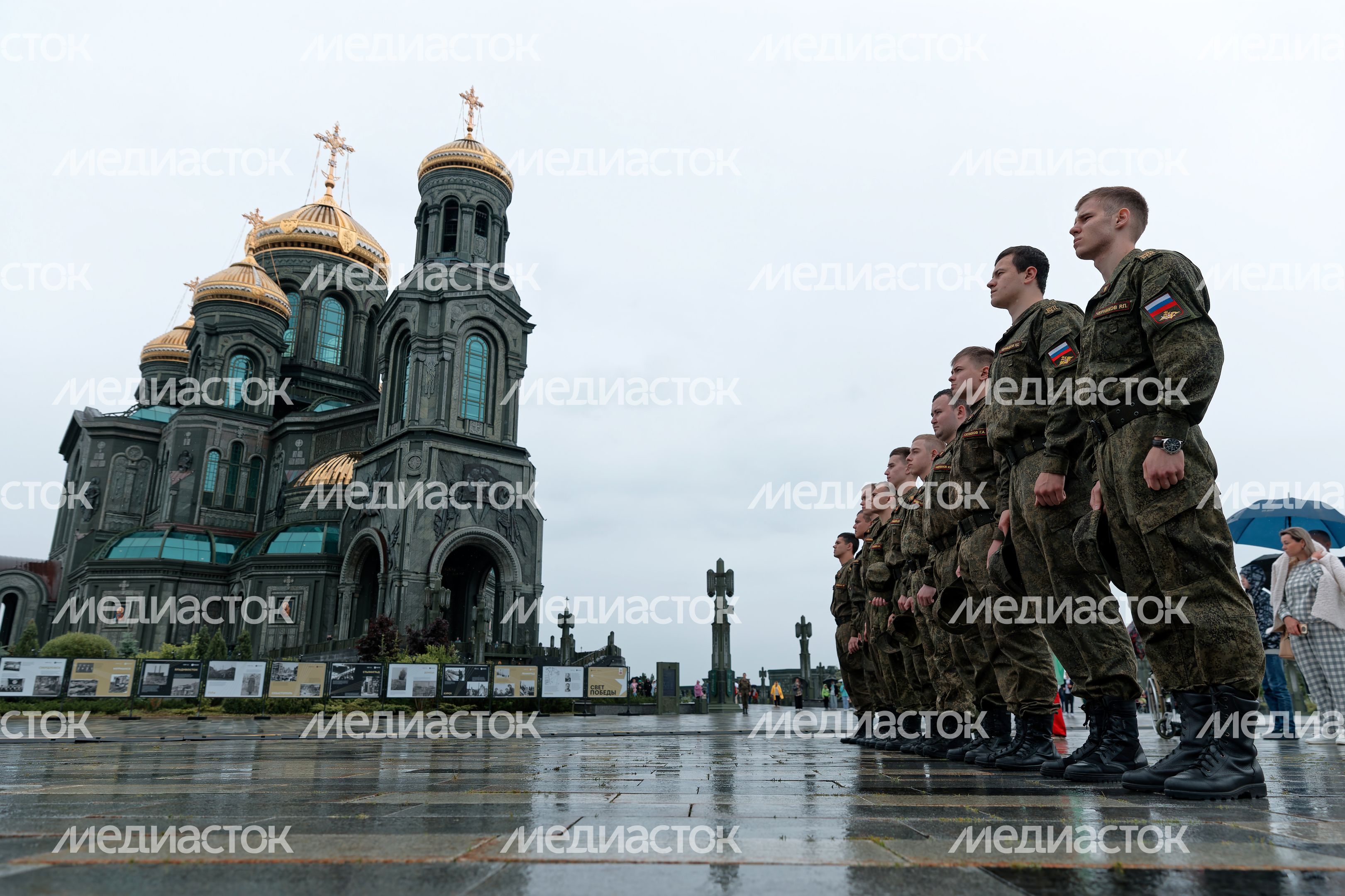 День памяти и скорби у Главного храма ВС РФ в Одинцовском округе День памяти и скорби у Главного храма ВС РФ в Одинцовском округе