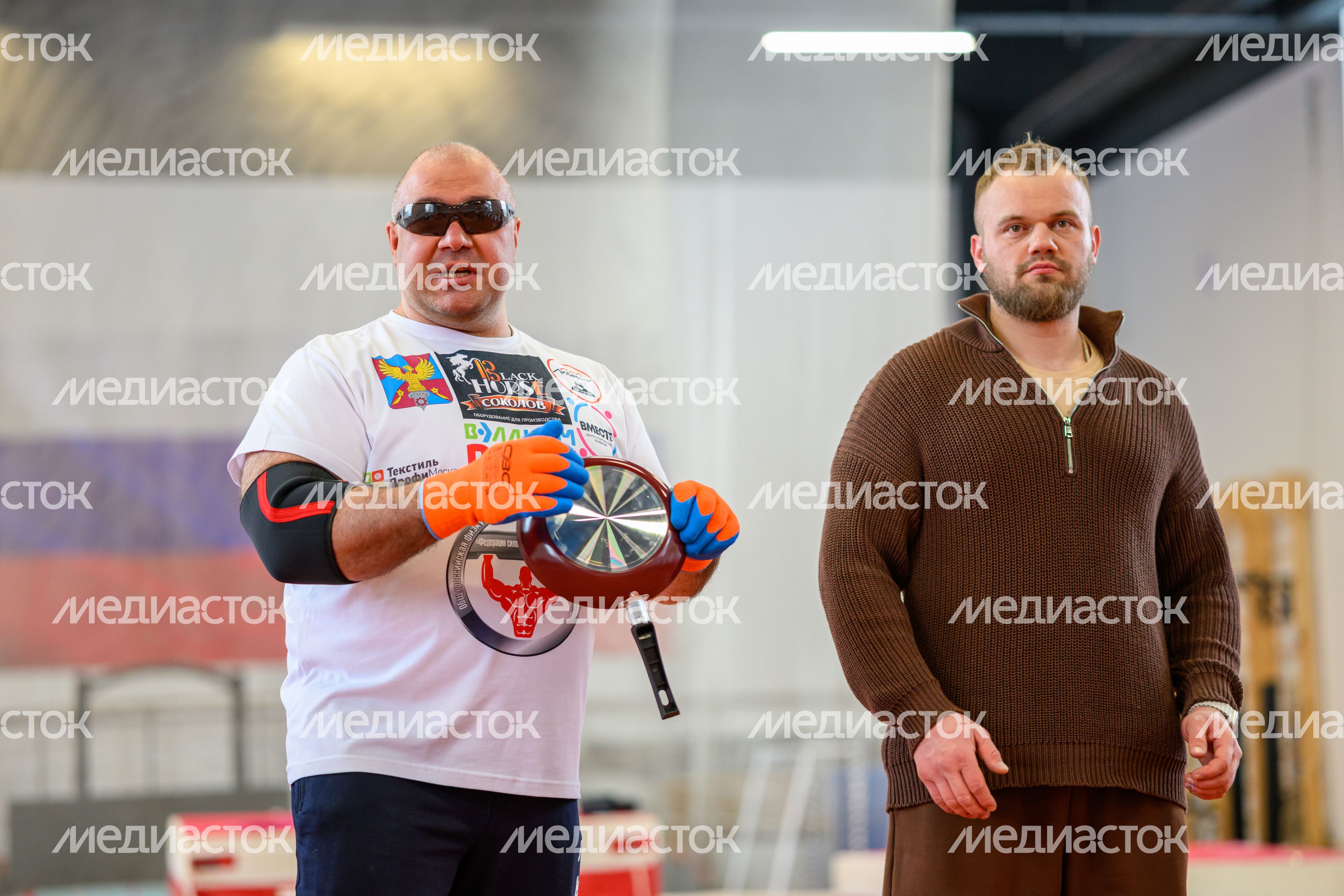 Мастер-класс от силача-экстремала Сергея Агаджаняна и актера Андрея Сухина в Люберцах