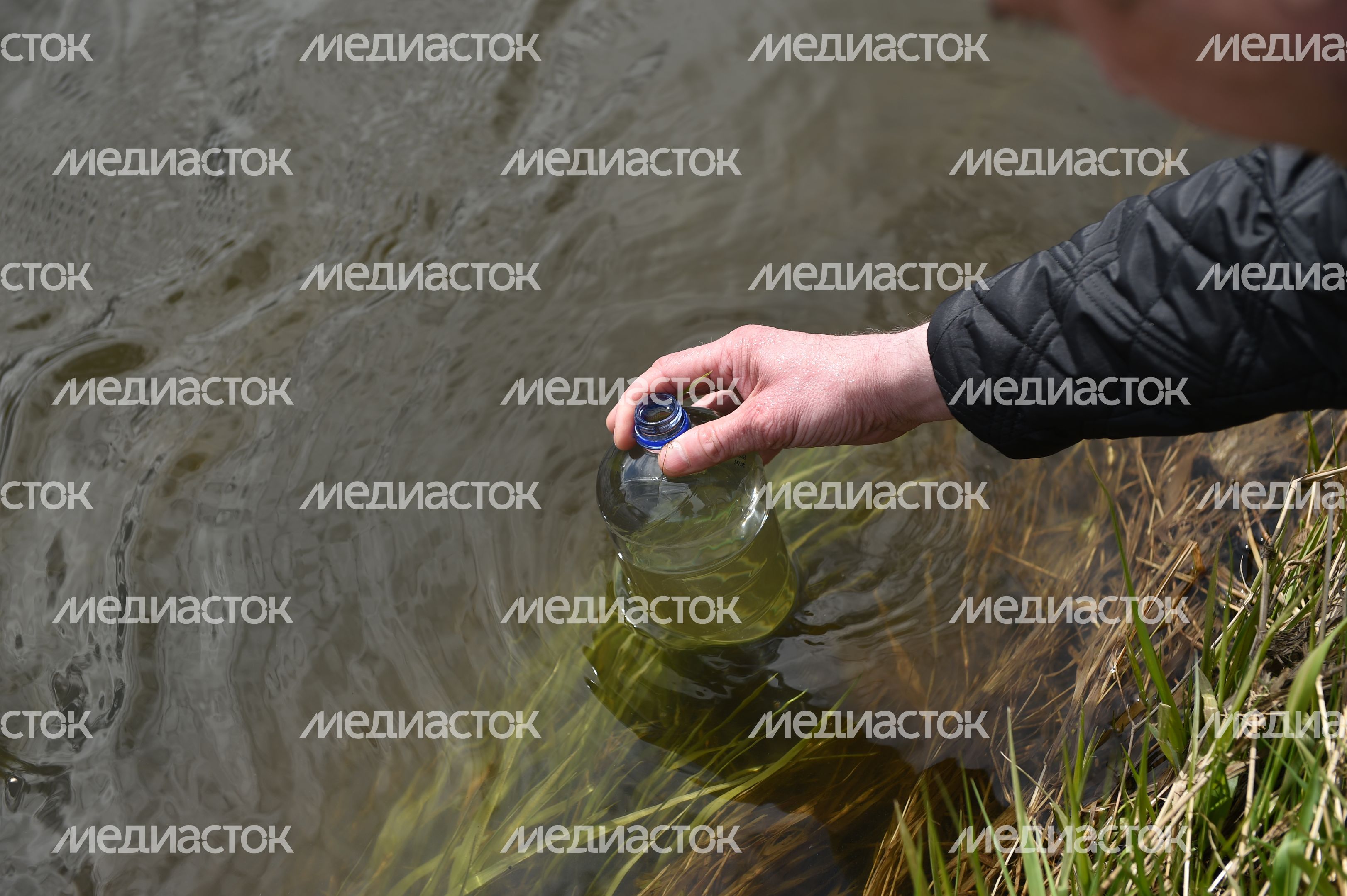 Эксперимент РИАМО: насколько грязная вода в Москве‑реке