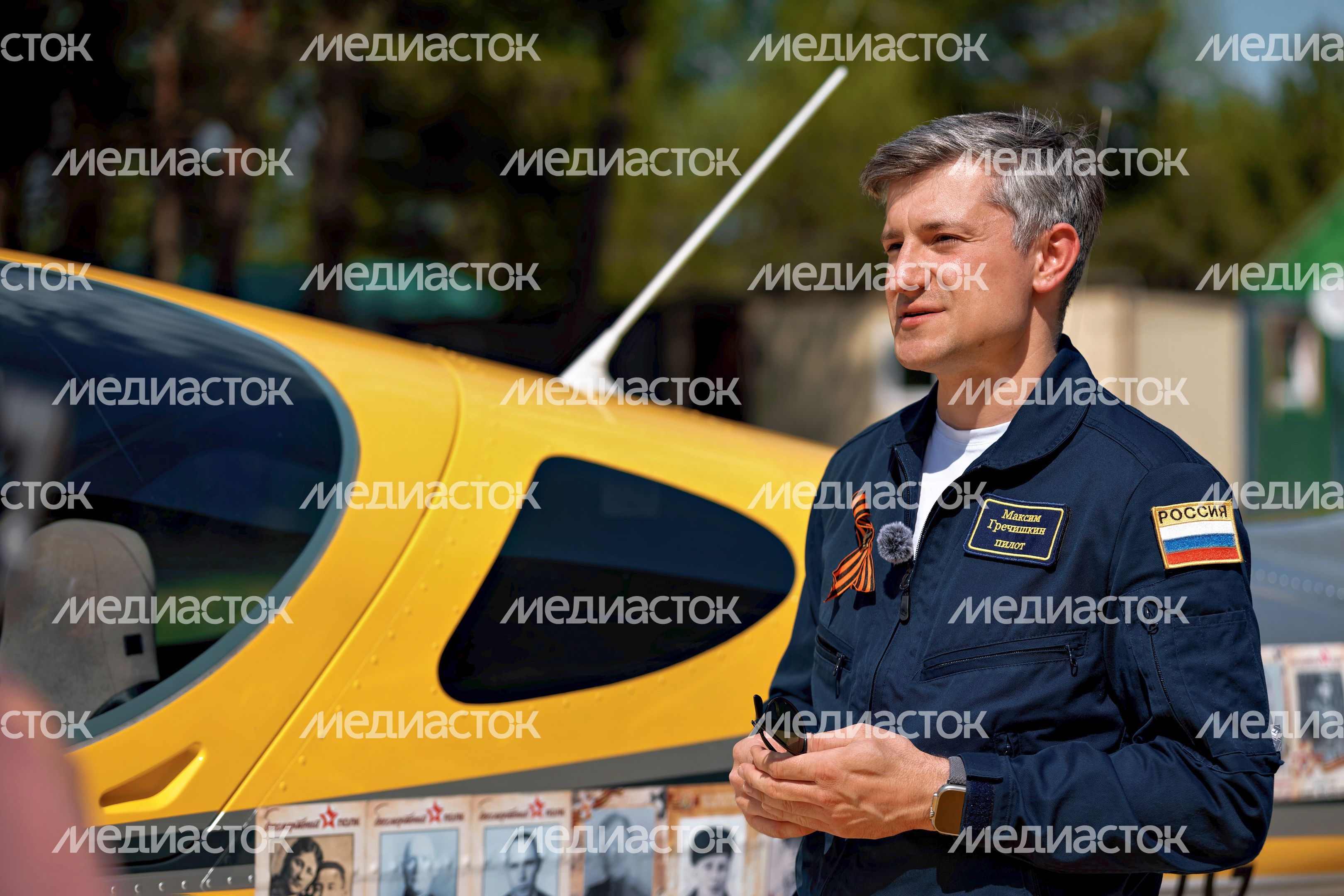Акция «Бессмертный полк» в воздухе: пилоты аэроклуба ВВС украсили самолеты портретами ветеранов