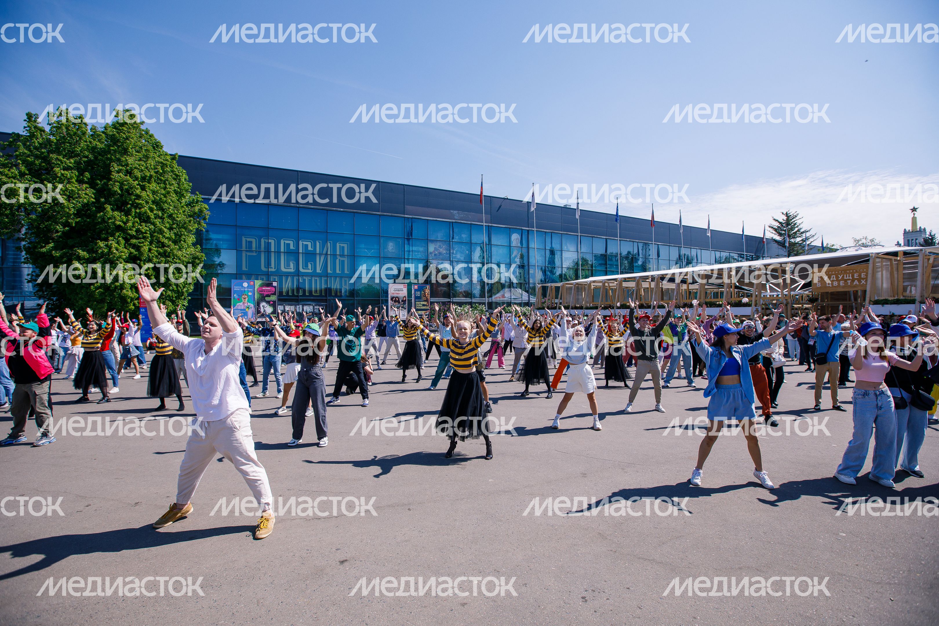Открытие фестиваля "Будущее в цветах" на выставке "Россия" на ВДНХ Открытие фестиваля "Будущее в цветах" на выставке "Россия" на ВДНХ