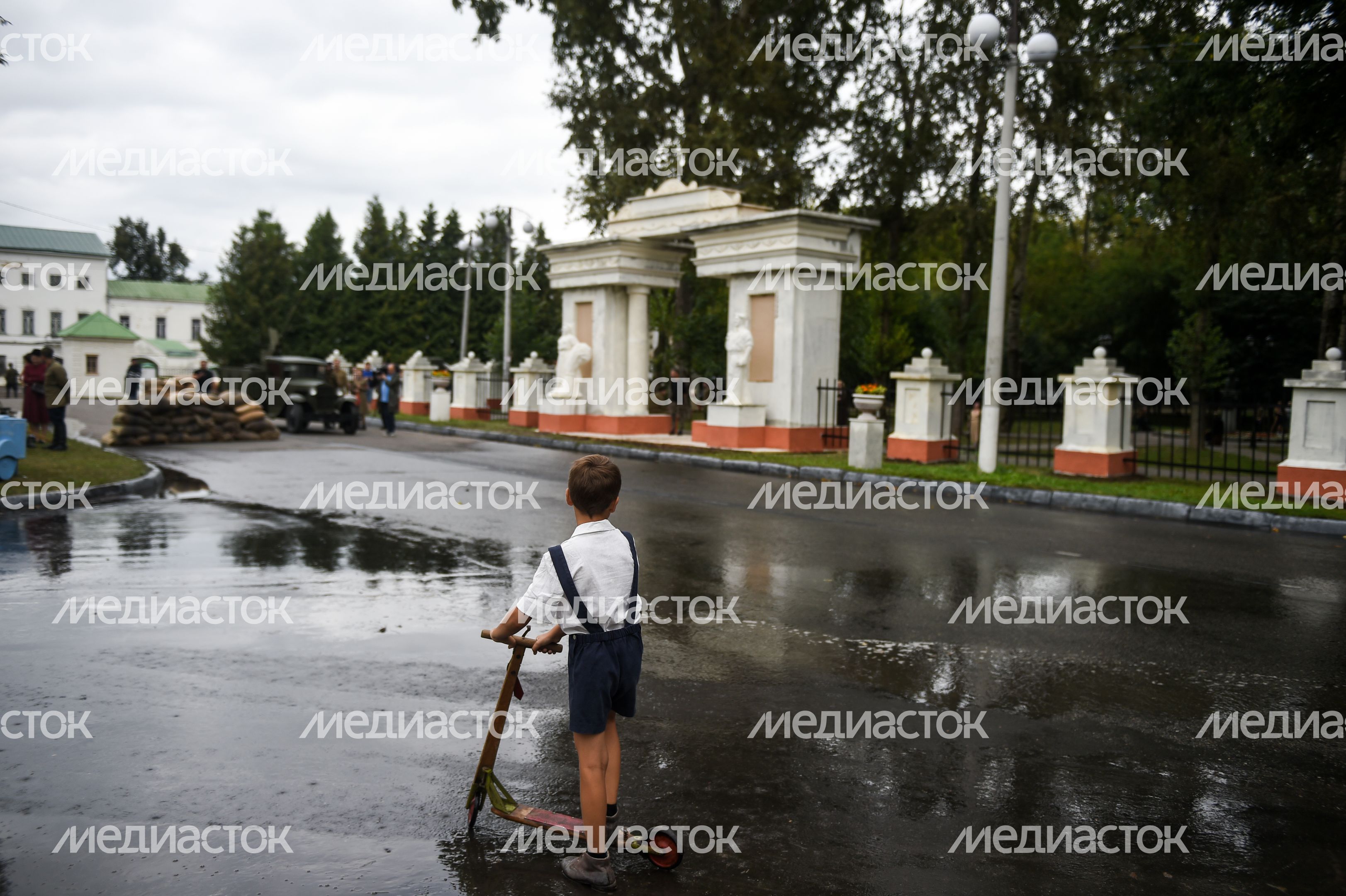 Андрей Воробьев посетил съемочную площадку фильма Ильинский Рубеж