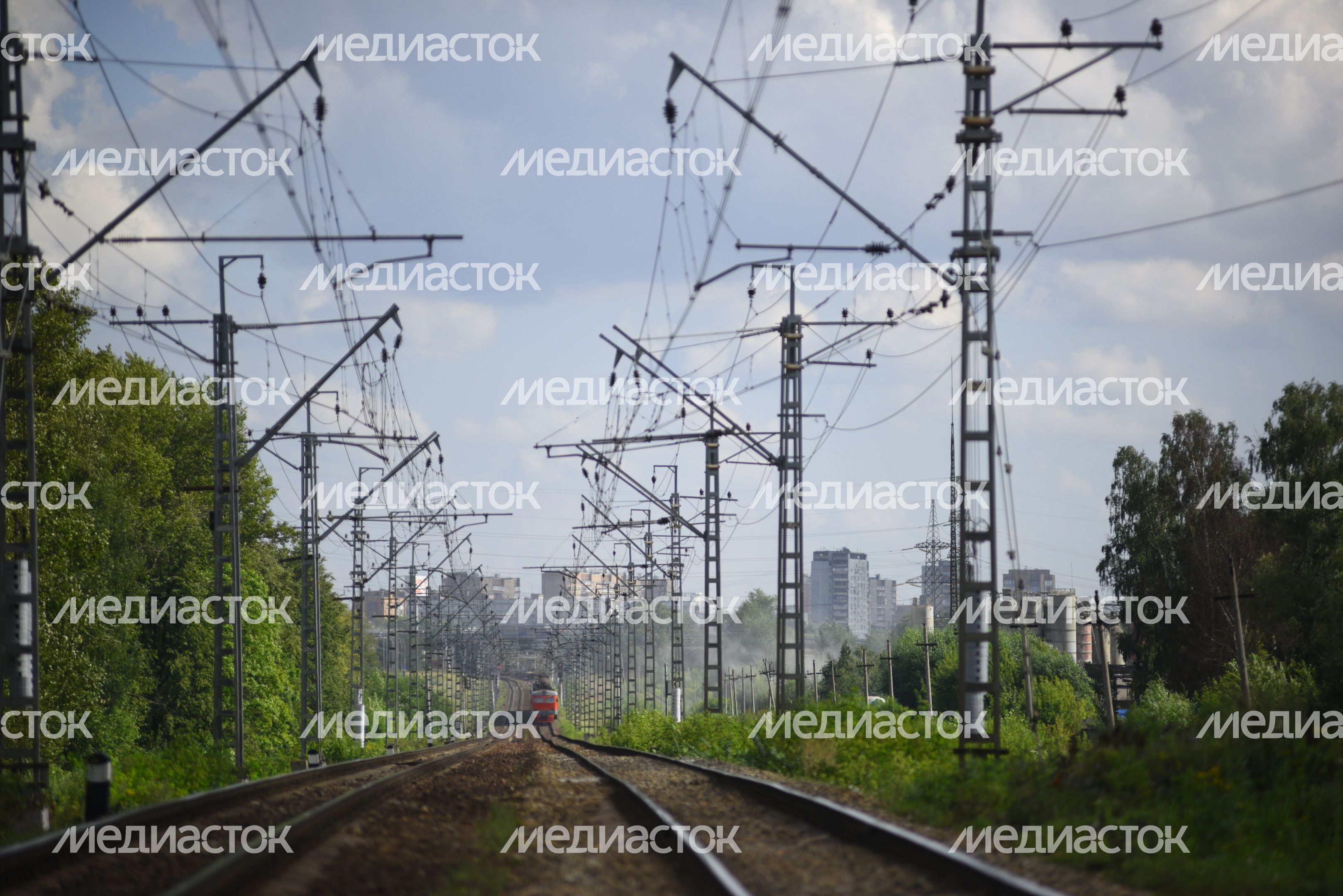 Железнодорожные пути в Долгопрудном