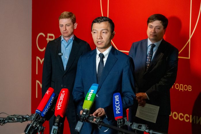 Начальник управления развития музеев Фонда развития культуры и искусства при кабинете министров Узбекистана Бобур Саёмов