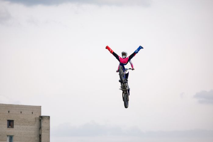 Шоу команды мотофристайла FMX13 в Лобне
