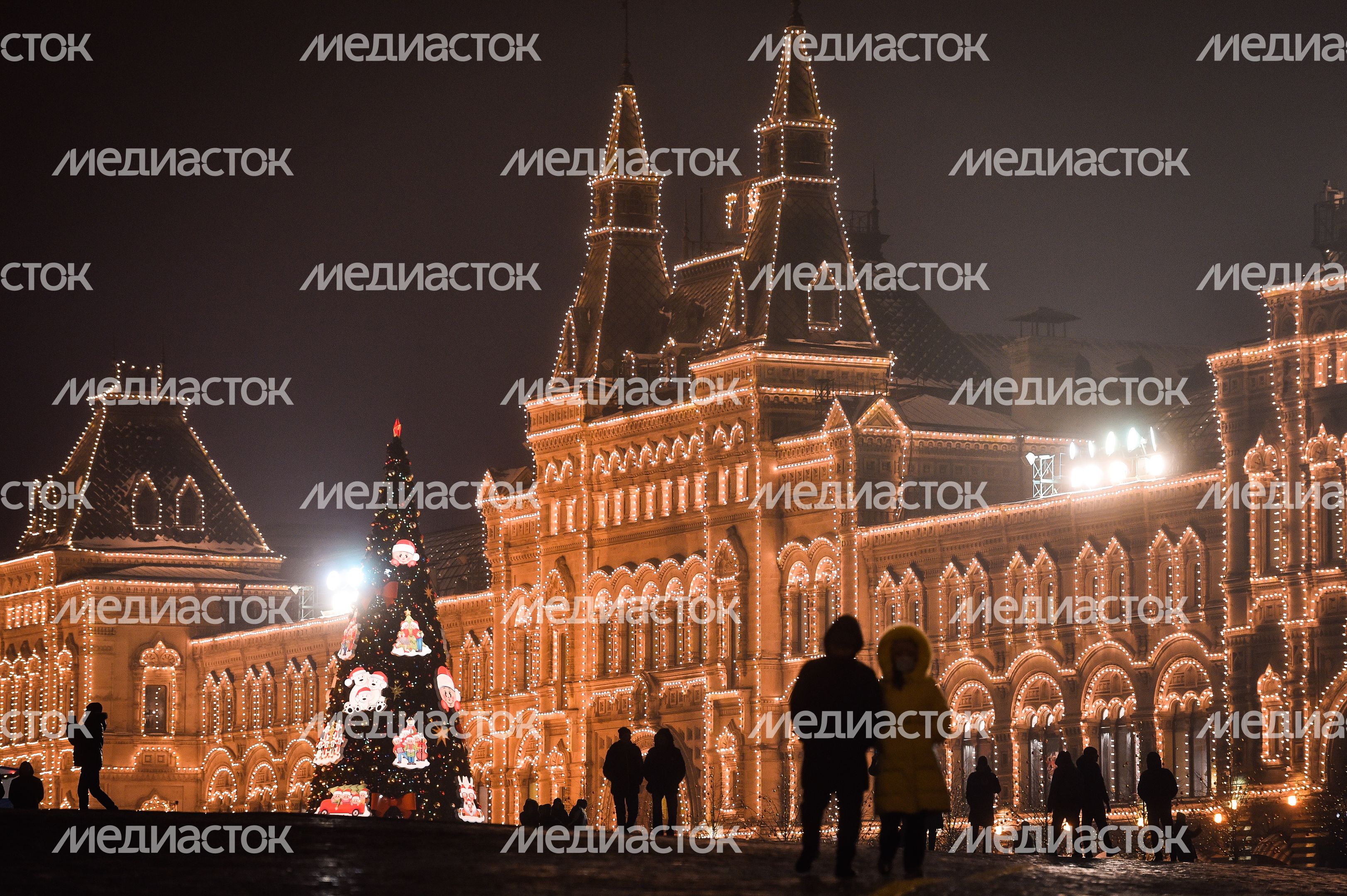 Новогодняя иллюминация в Москве