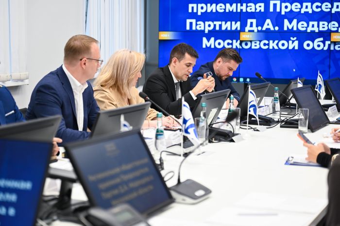 Игорь Даниленко провёл личный приём граждан в Ленинском округе