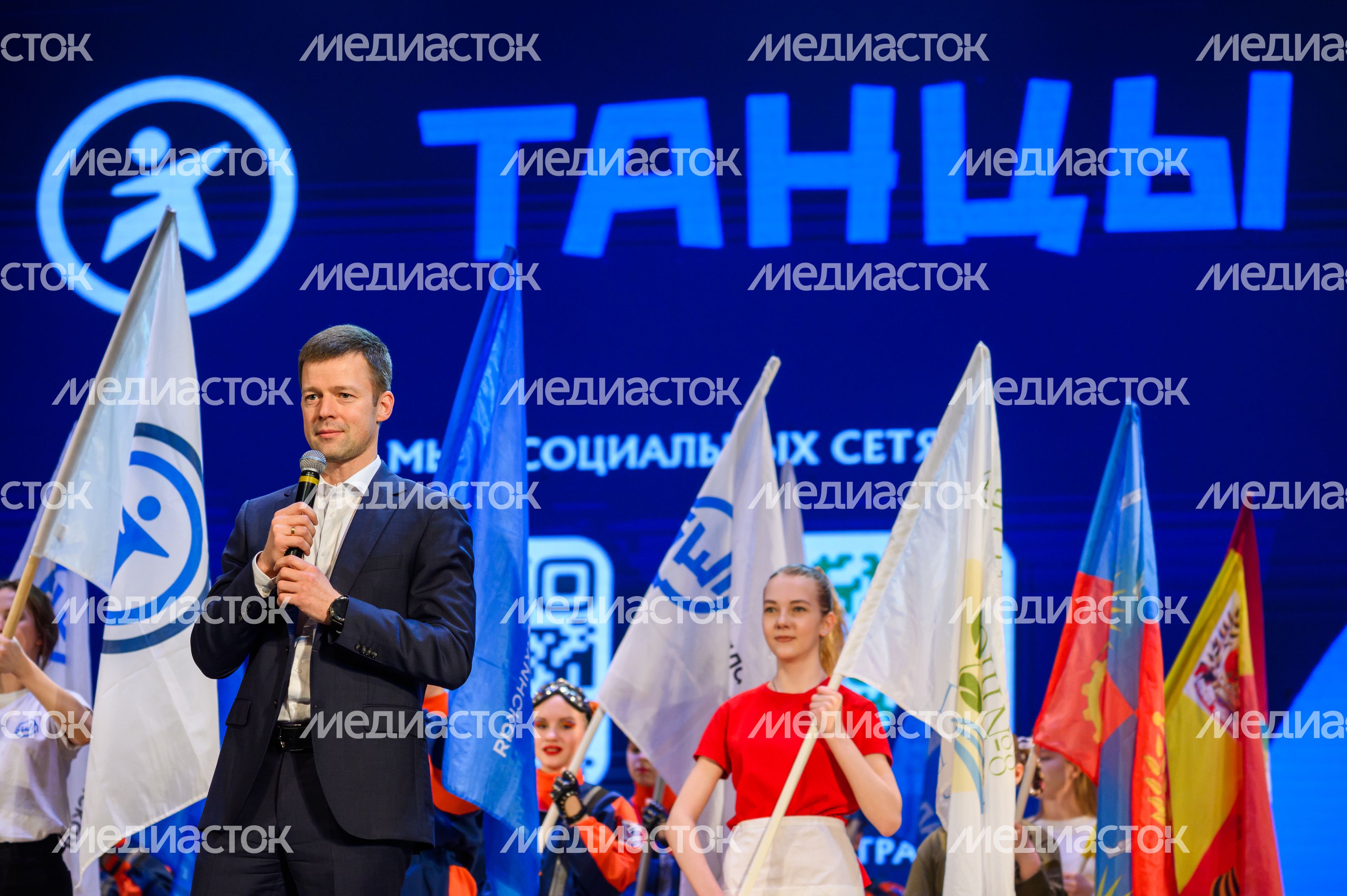 Глава округа Балашиха Сергей Юров на финале Балашихинской школьной лиги по танцам Глава округа Балашиха Сергей Юров на финале Балашихинской школьной лиги по танцам