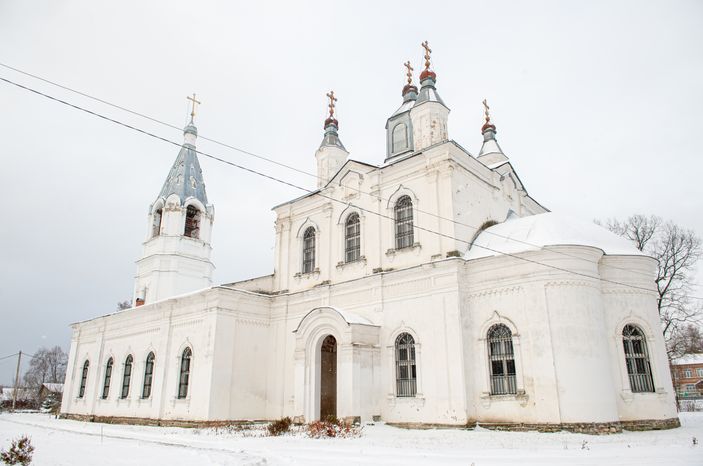 Иоанно-Предтеченский храм в селе Раменье