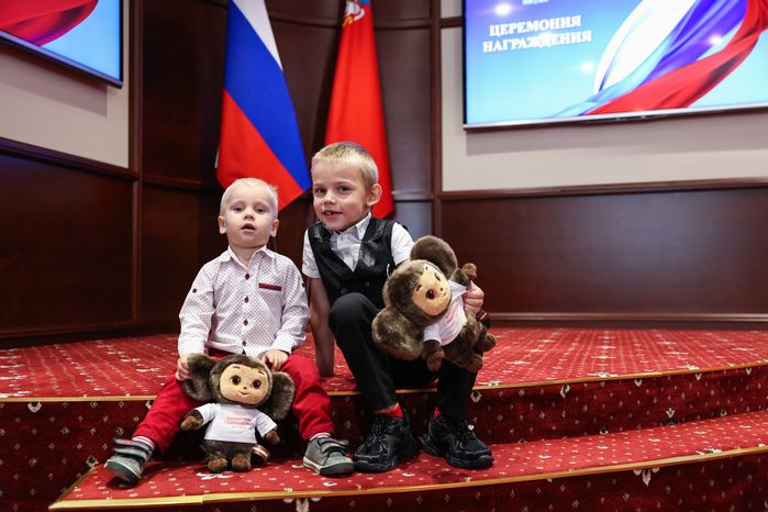 Вручение государственных наград добровольцам подразделения БАРС