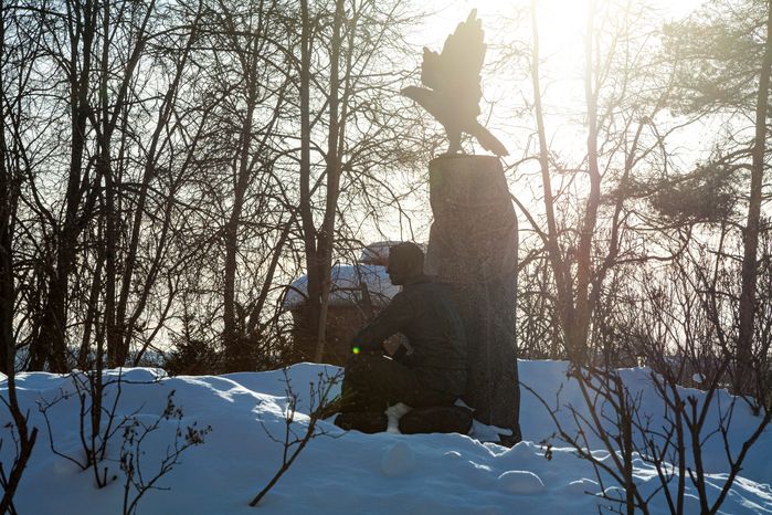 Памятник ветеранам локальных войн в сквере Ветеранов города Дзержинский