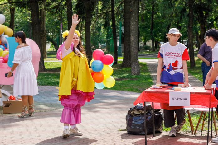 Парад колясок в сквере "Юбилейный" в Химках