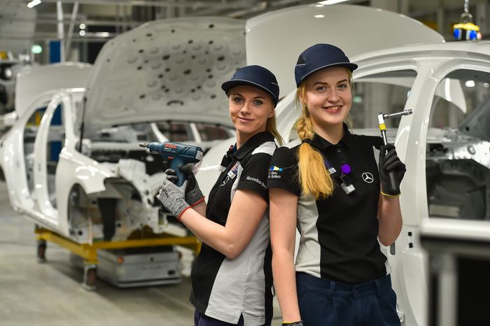 Открытие автомобильного завода Mercedes‑Benz в Подмосковье