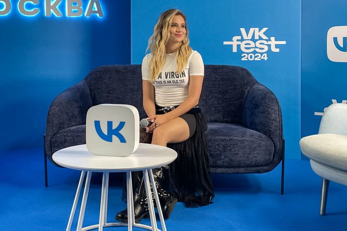Катя Адушкина на пресс-конференции VK Fest -2024 в Лужниках
