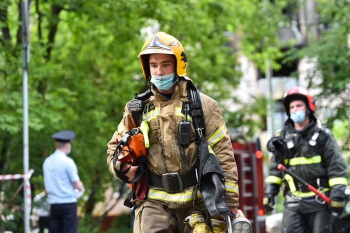 Кадры с места взрыва в доме на улице Проходчиков в Москве