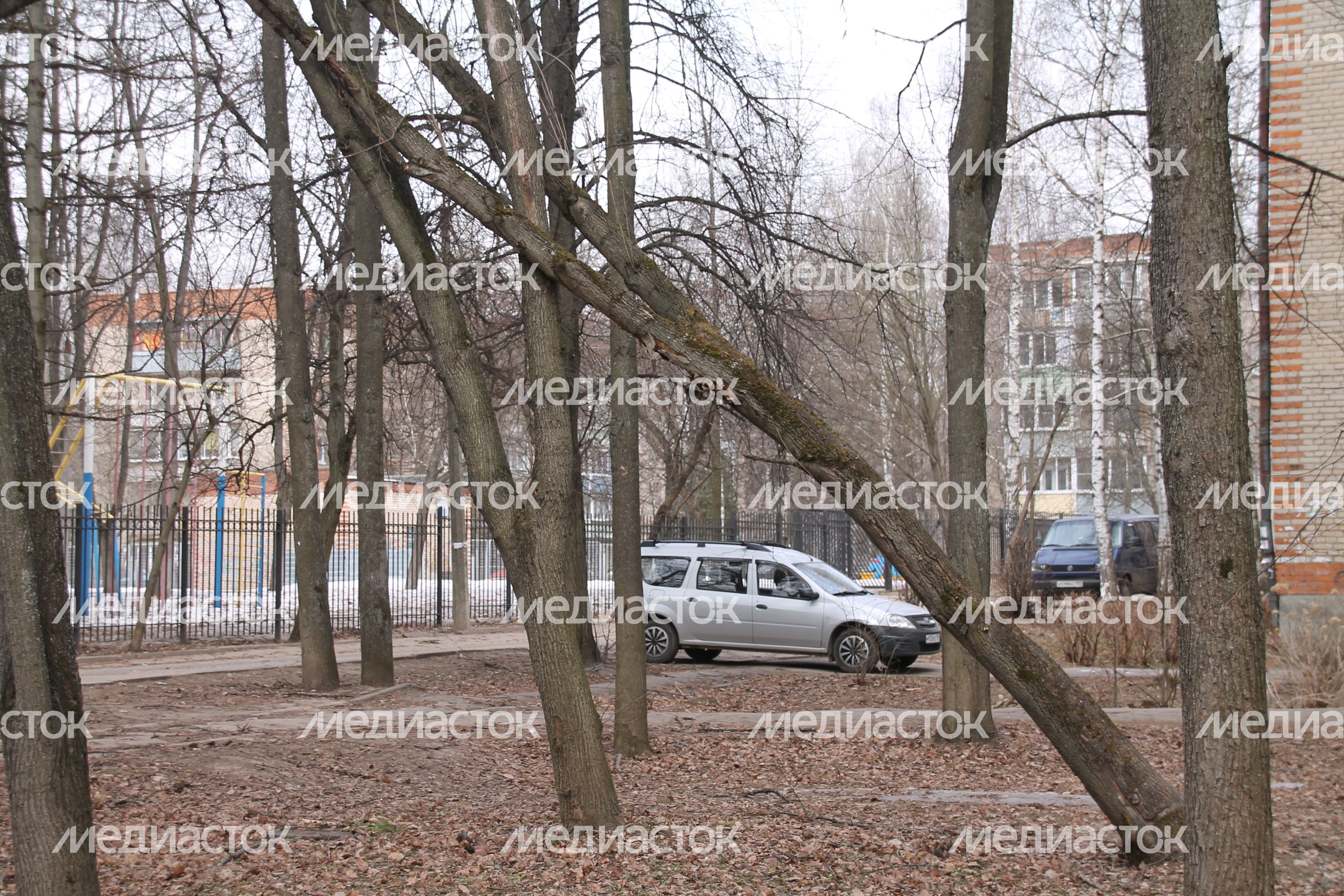 Последствия сильного ветра в Красноармейске