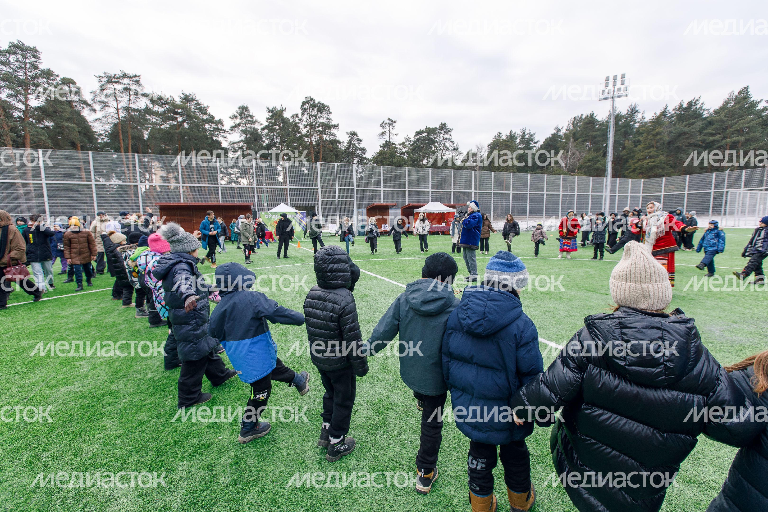 Спортивно-развлекательное мероприятие «Бегущие по снегу» в Кузьминском лесопарке в Котельниках Спортивно-развлекательное мероприятие «Бегущие по снегу» в Кузьминском лесопарке в Котельниках