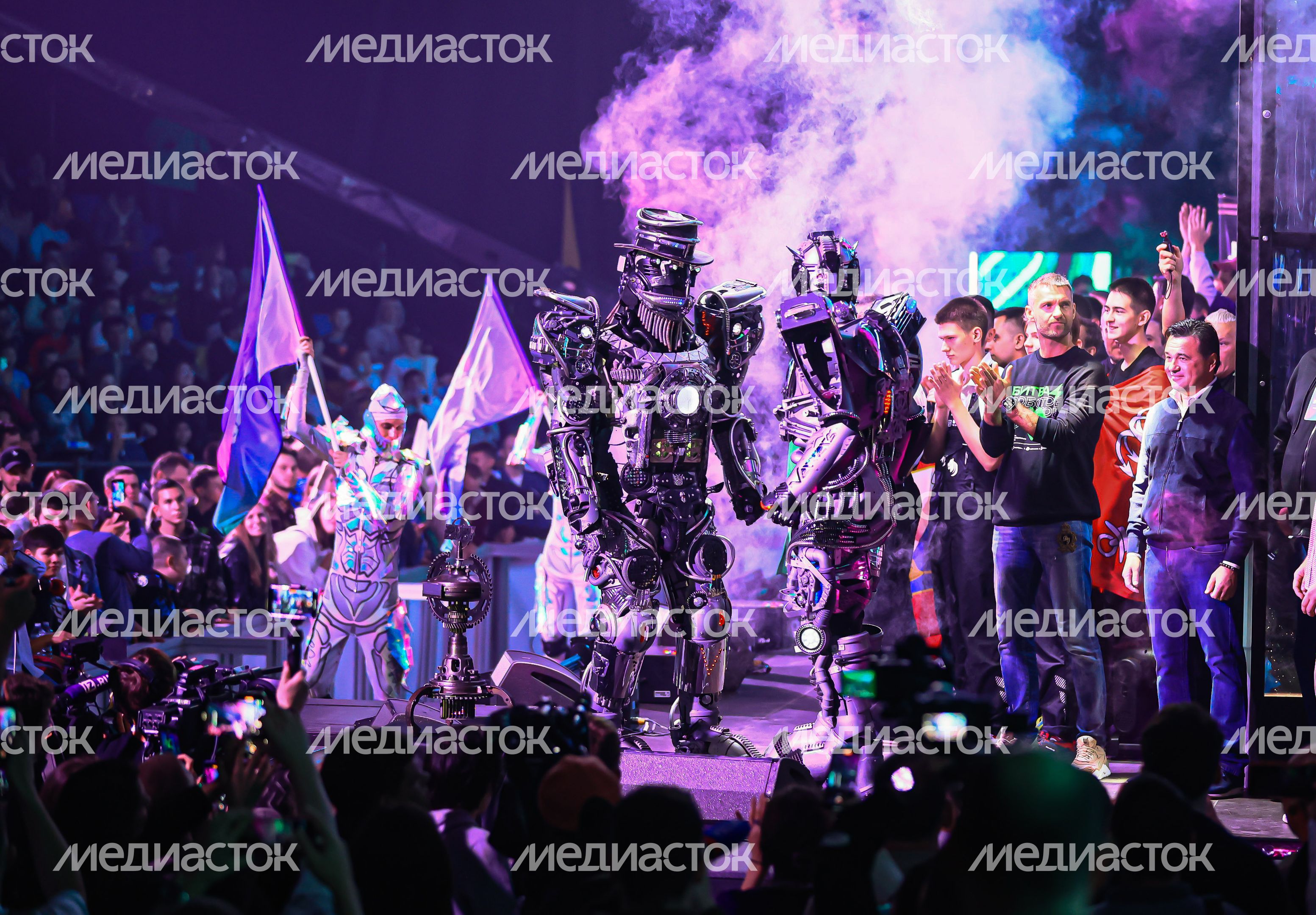 Посещение Губернатором Подмосковья Международного чемпионата «Битва роботов»