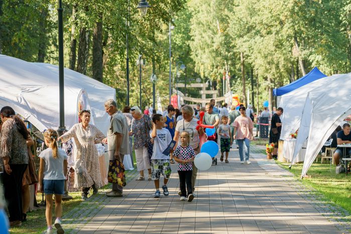 Фестиваль туризма и творчества "Красное сельцо" в Воскресенске
