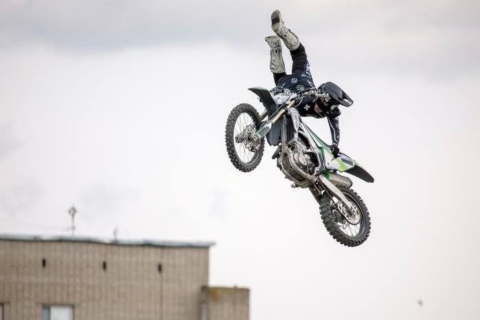 Шоу команды мотофристайла FMX13 в Лобне
