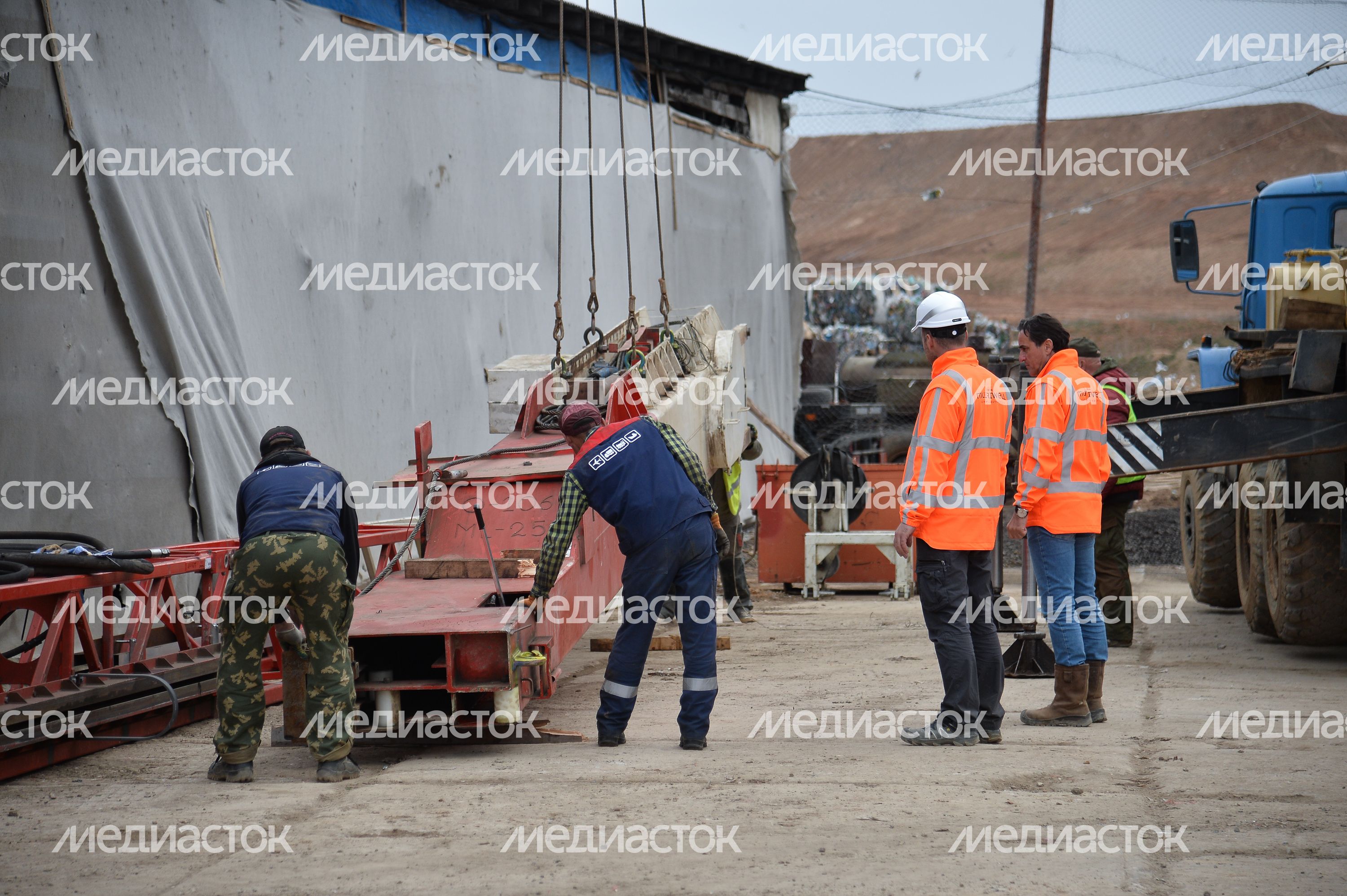 Специалисты из Голандии доставили оборудование для проколов тела полигона Ядрово