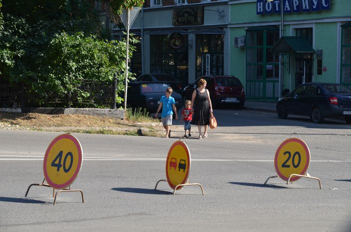 Ремонт дорожного покрытия на площади Ленина в Серпухове