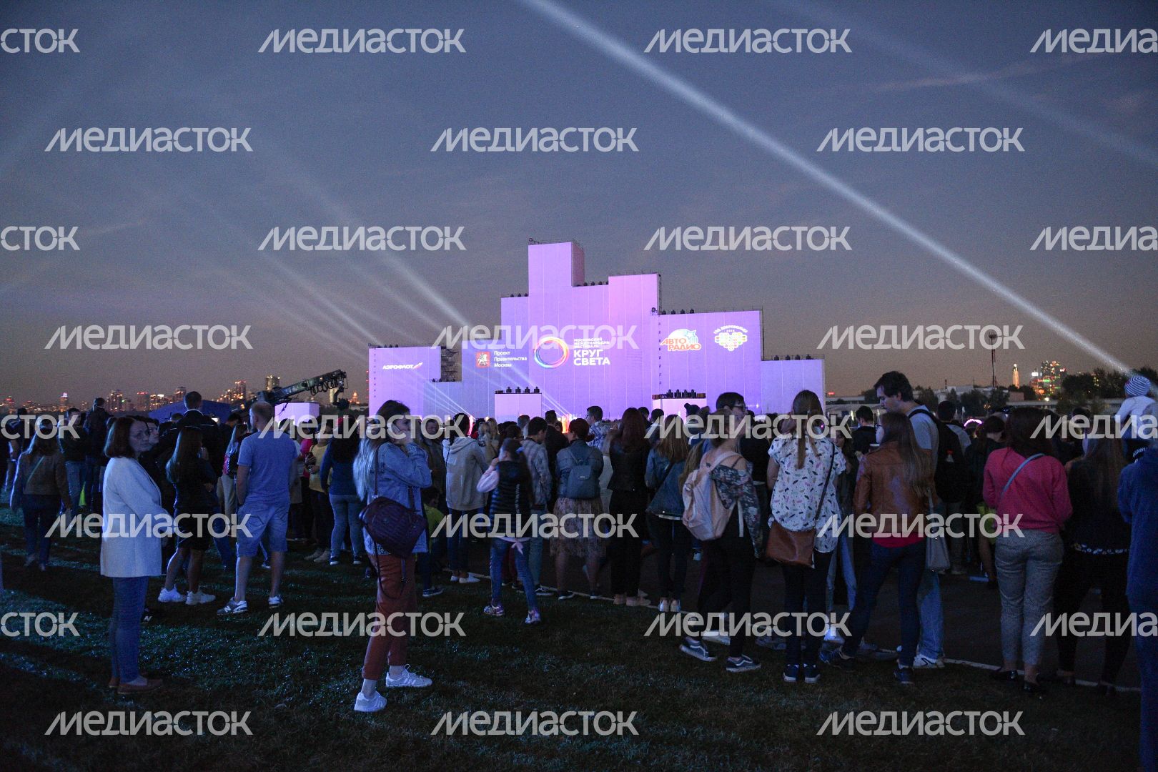 Открытие фестиваля «Круг света» — 2018 в Москве