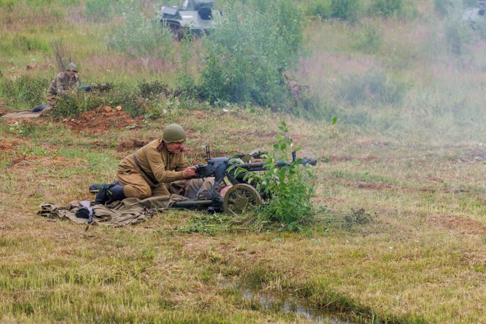 Эпизод Курской битвы под Прохоровкой на военно-исторической реконструкции в Центральном парке «Патриот»