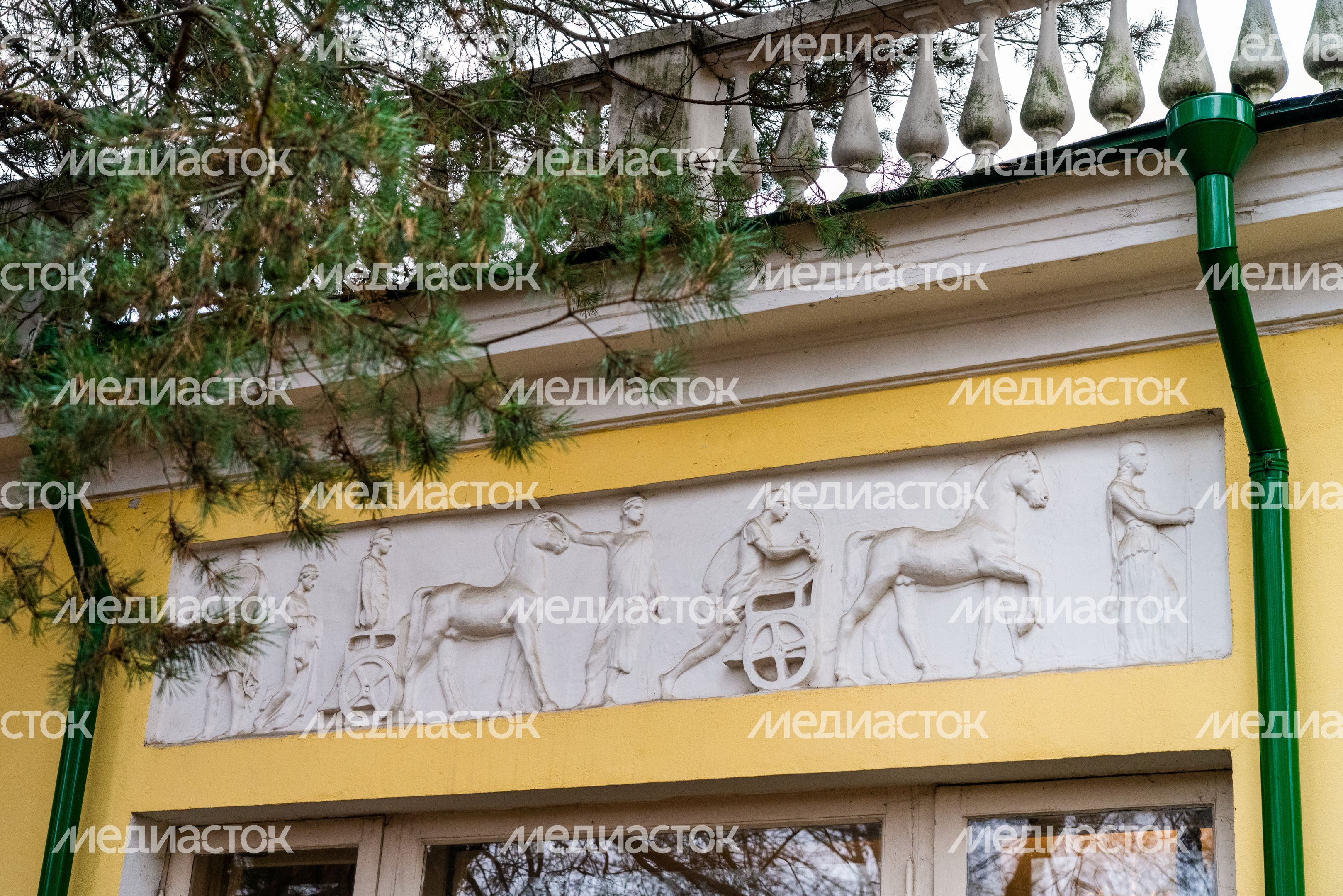 Усадьба в музее-заповеднике «Горки Ленинские» Усадьба в музее-заповеднике «Горки Ленинские»