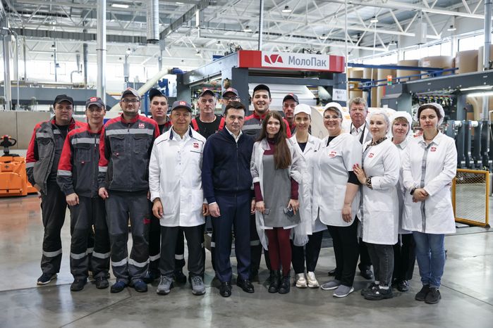 Андрей Воробьев посетил запуск производства упаковки для пищевой продукции в Чехове