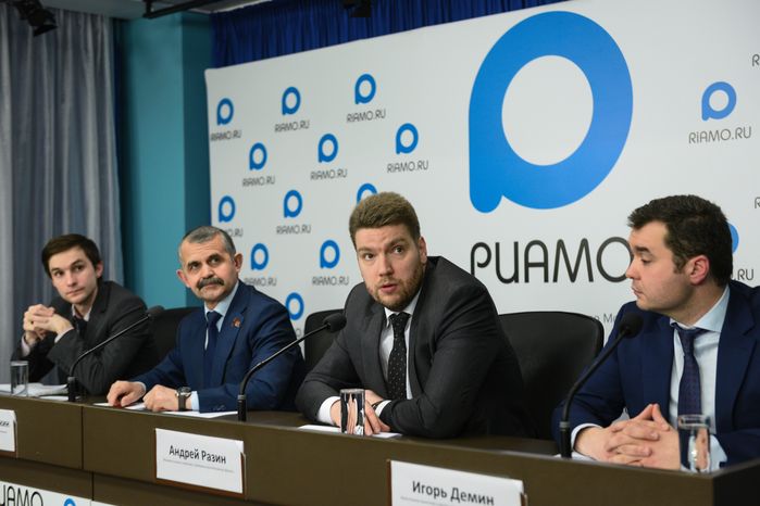 Брифинг по вопросу предоставления в Подмосковье земельных участков в аренду без проведения торгов