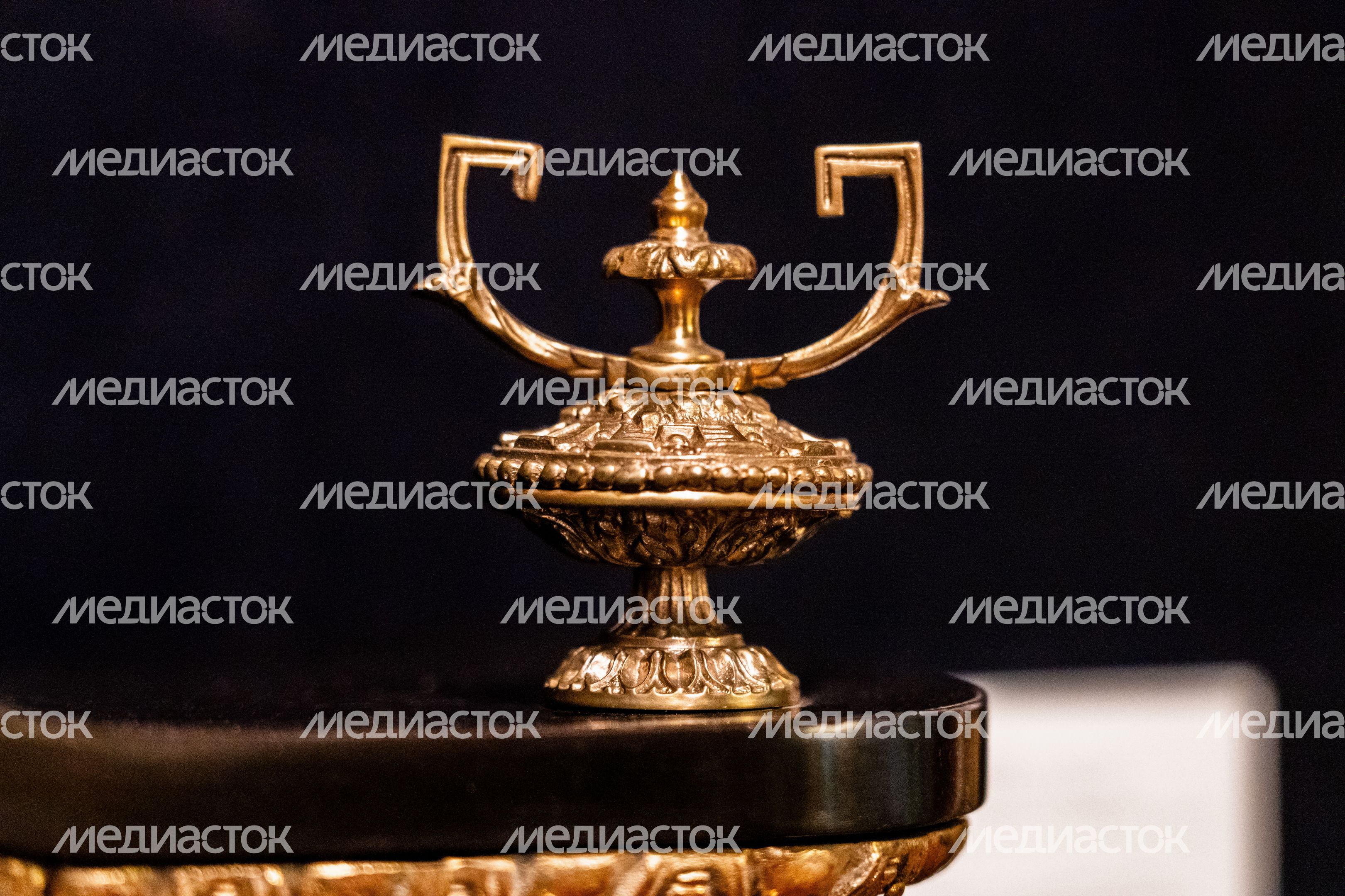 Выставка «ТОП 100+5» в Царицыных палатах Саввино-Сторожевского монастыря в Звенигороде Выставка «ТОП 100+5» в Царицыных палатах Саввино-Сторожевского монастыря в Звенигороде