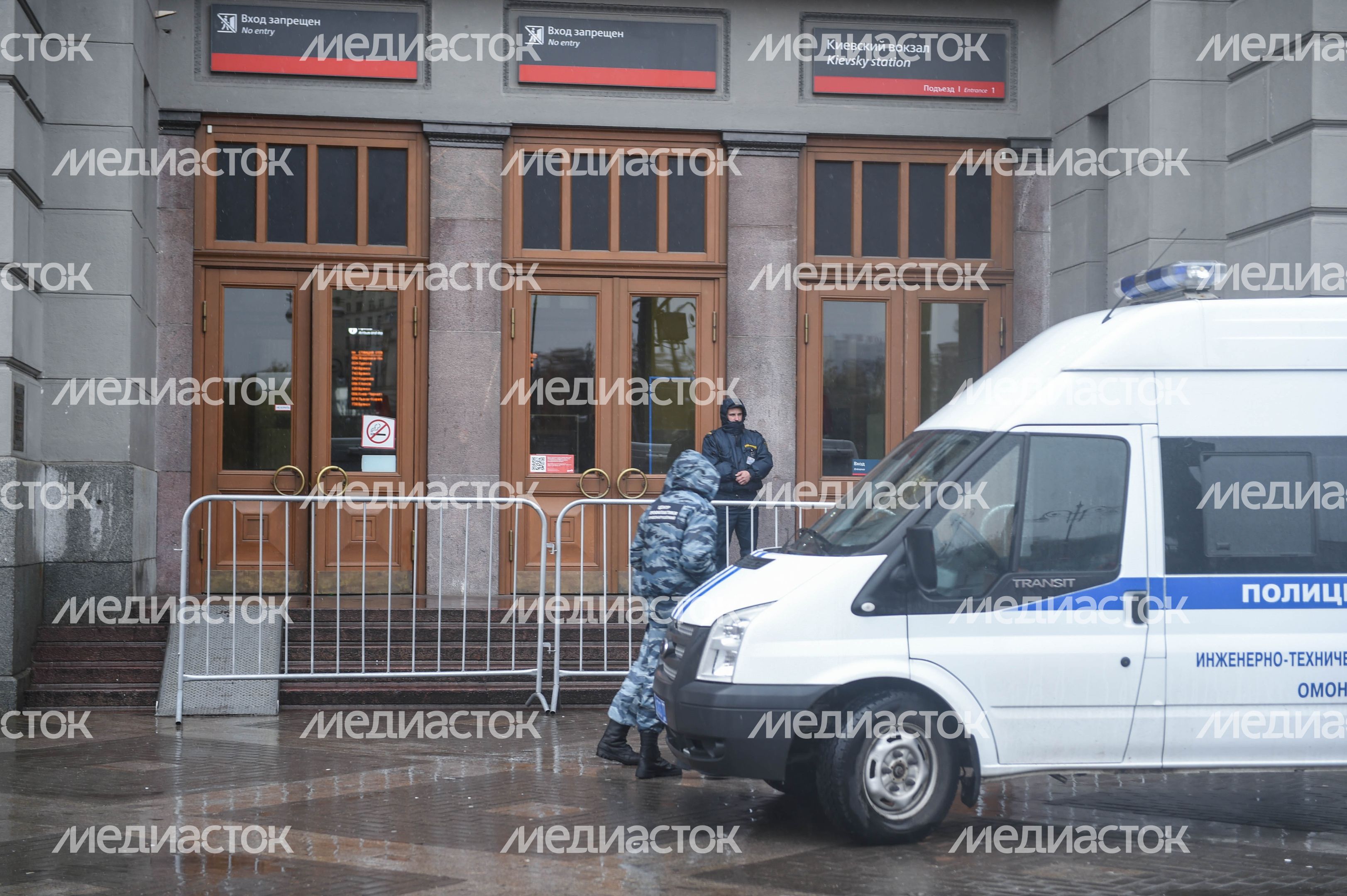 Ситуация на Киевском вокзале в Москве после задержания мужчины с гранатами Ситуация на Киевском вокзале в Москве после задержания мужчины с гранатами