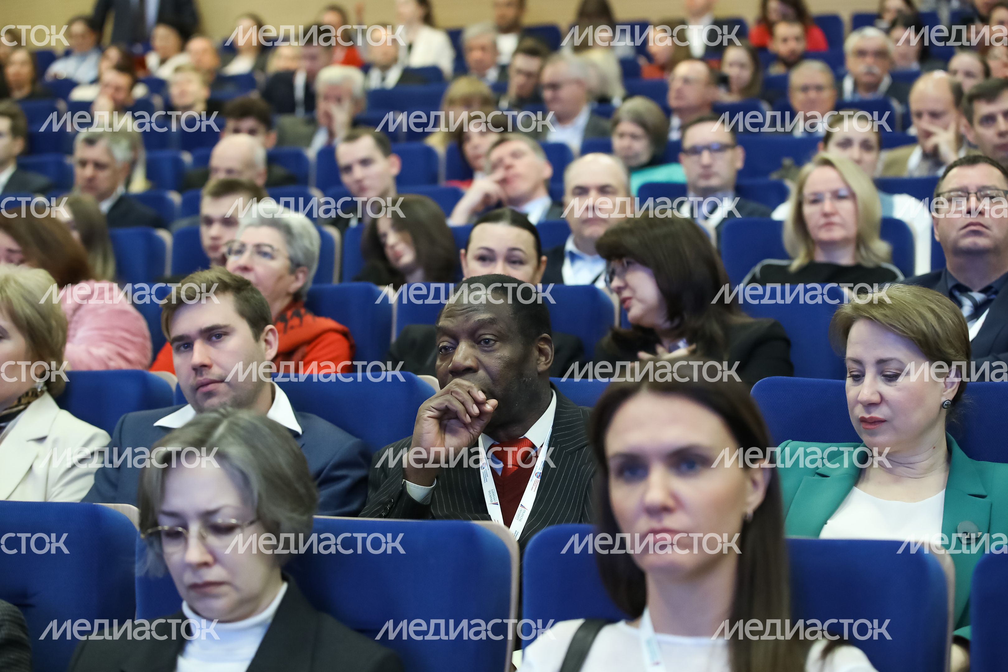 В Москве открылся IX Международный форум Финансового университета В Москве открылся IX Международный форум Финансового университета
