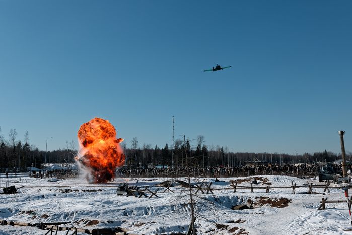 Военно-историческая реконструкция битвы за Сталинград у храма ВС РФ в Кубинке