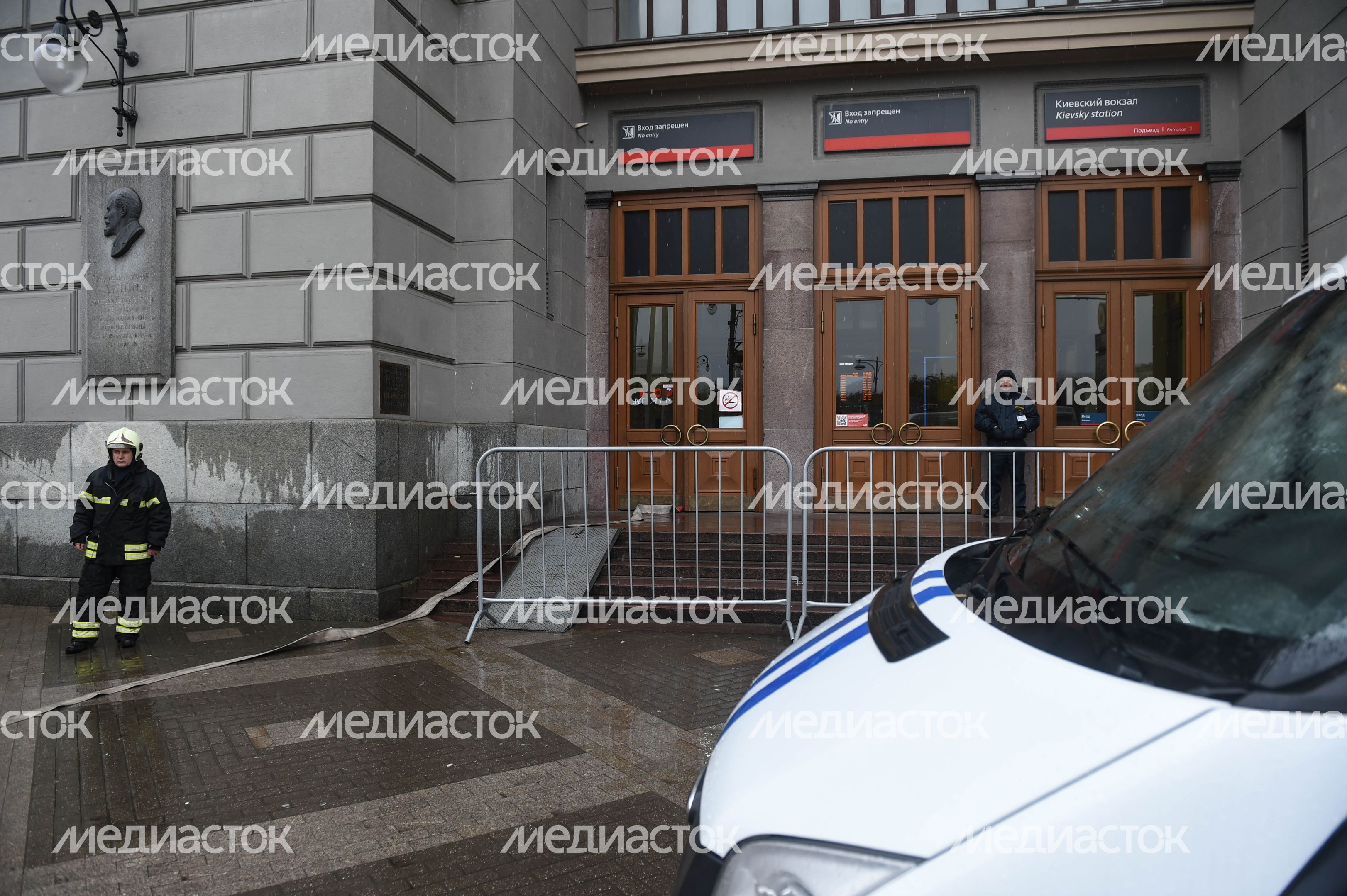 Ситуация на Киевском вокзале в Москве после задержания мужчины с гранатами Ситуация на Киевском вокзале в Москве после задержания мужчины с гранатами