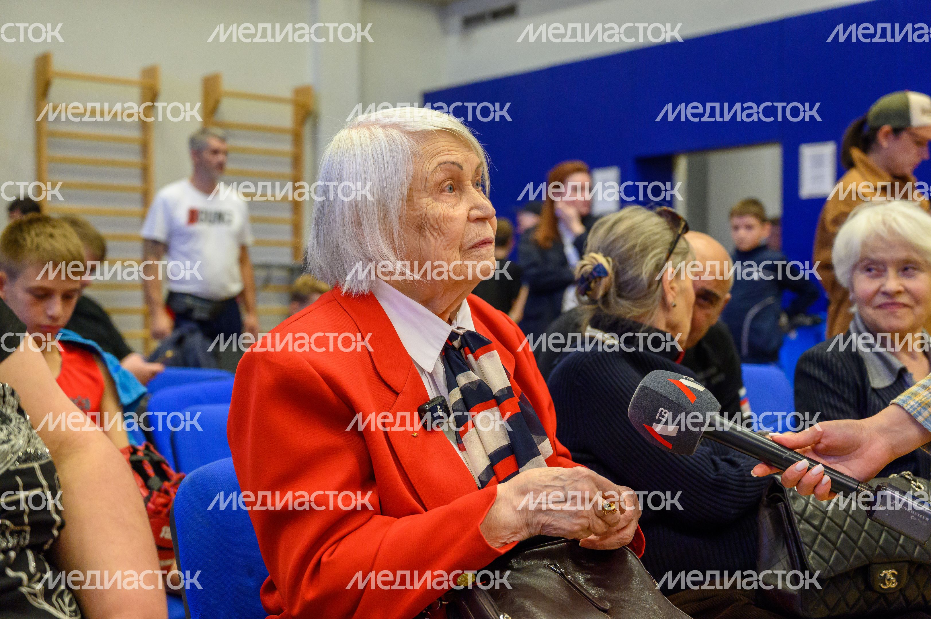 Светлана Островерхова - вдова тренера Виталия Островерхова - не пропустила ни один турнир по боксу памяти мужа Светлана Островерхова - вдова тренера Виталия Островерхова - не пропустила ни один турнир по боксу памяти мужа