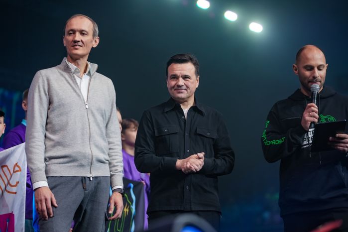 Андрей Воробьев дал старт финалу  международного чемпионата «Битва роботов»