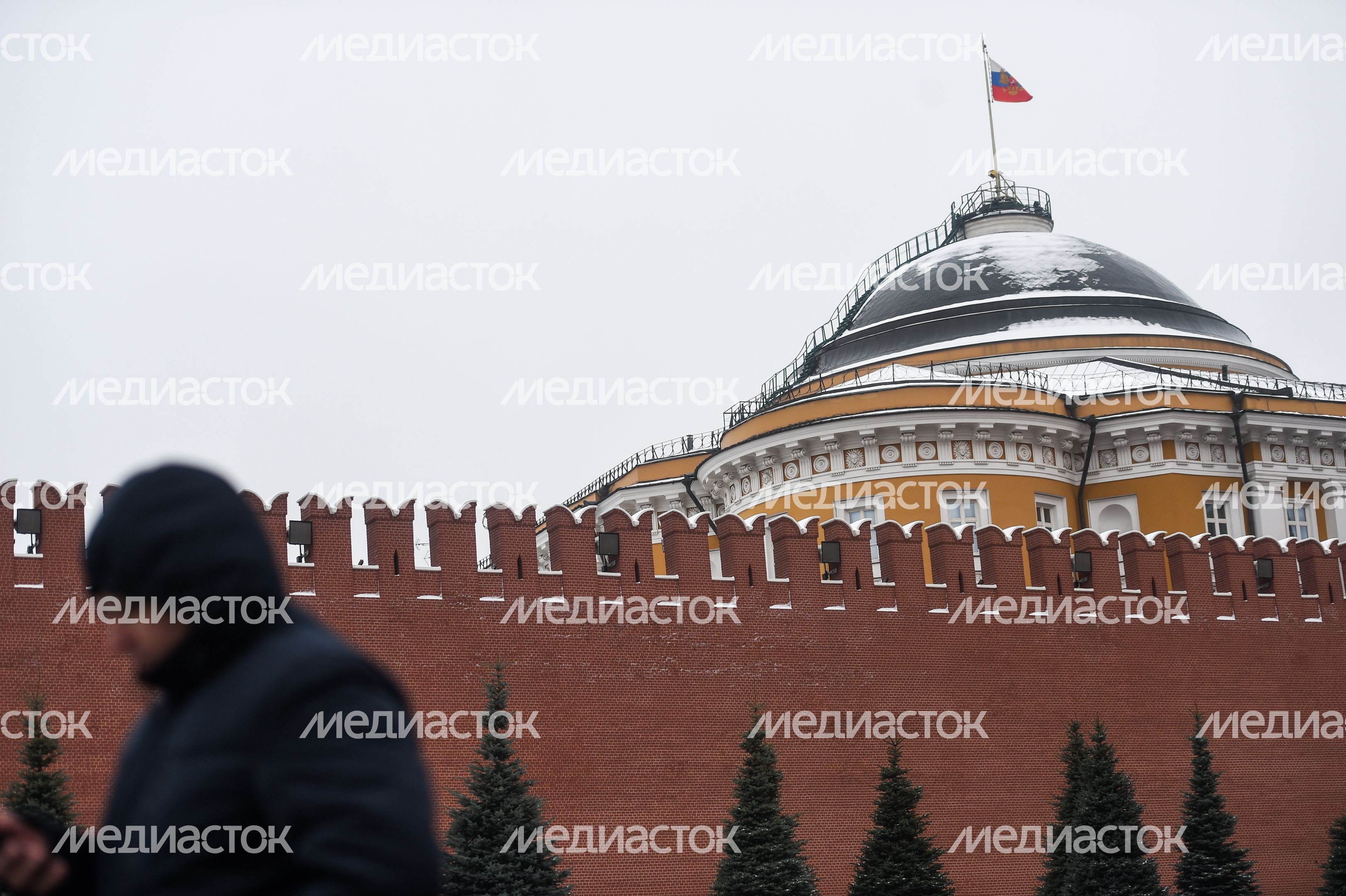 Последстивя сильного снегопада в Москве