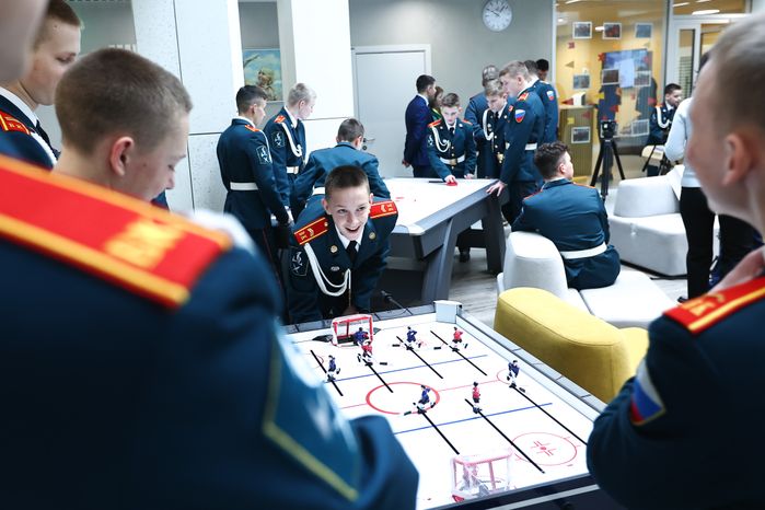 Встреча Губернатора Подмосковья с ребятами из кадетской школы «Корабелы Прионежья»