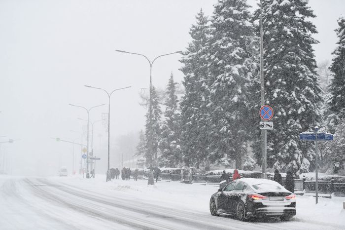 Рекордный снегопад в Москве и Подмосковье