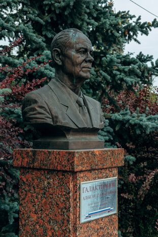 Памятник Одинцу боярину