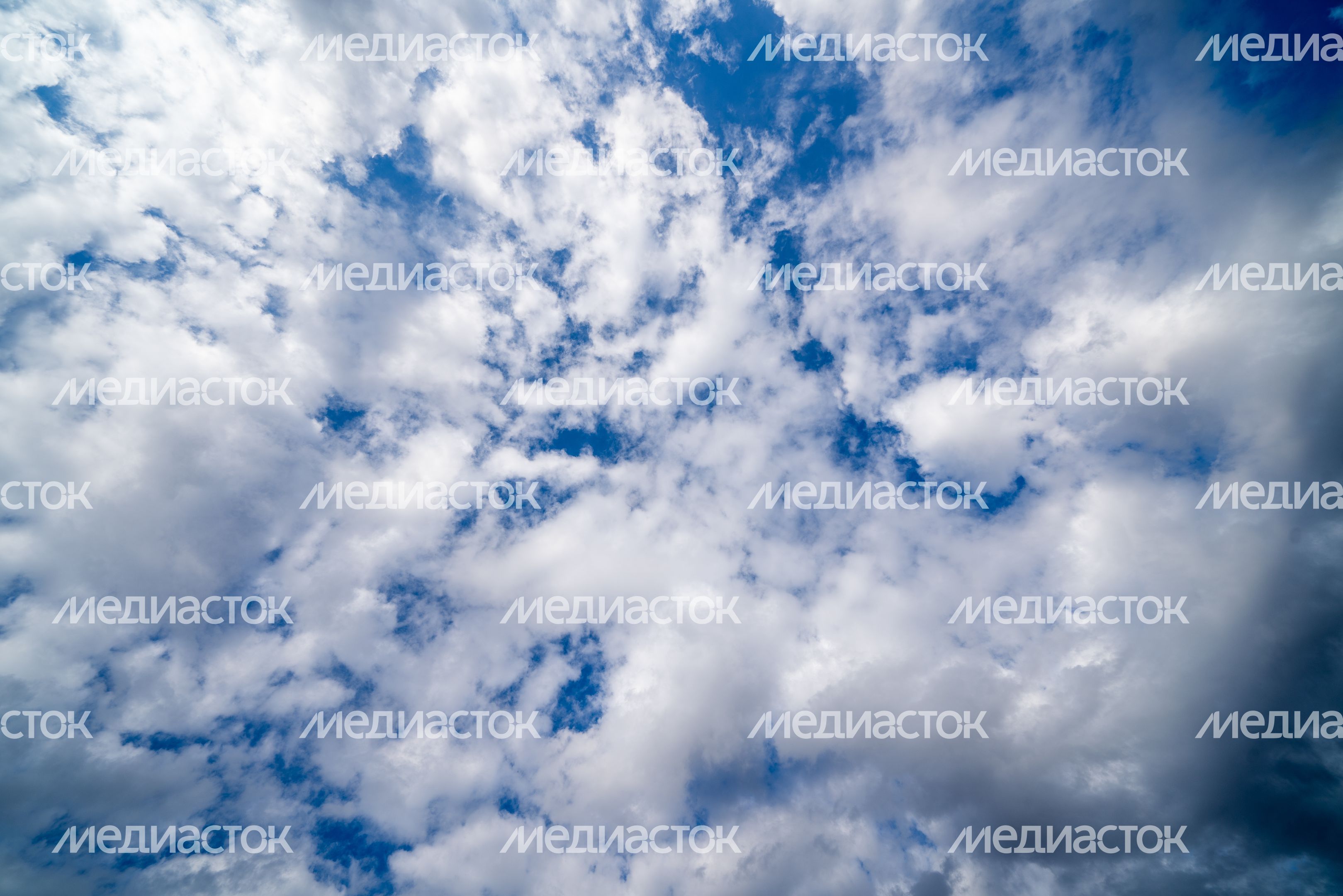 Облачное небо в Подмосковье