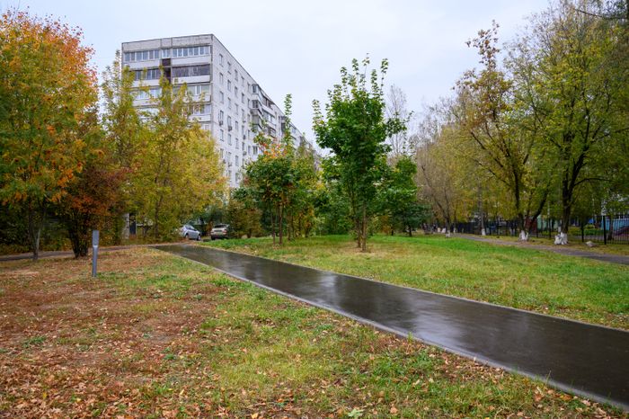 Благоустроенная народная тропа в Балашихе на шоссе Энтузиастов