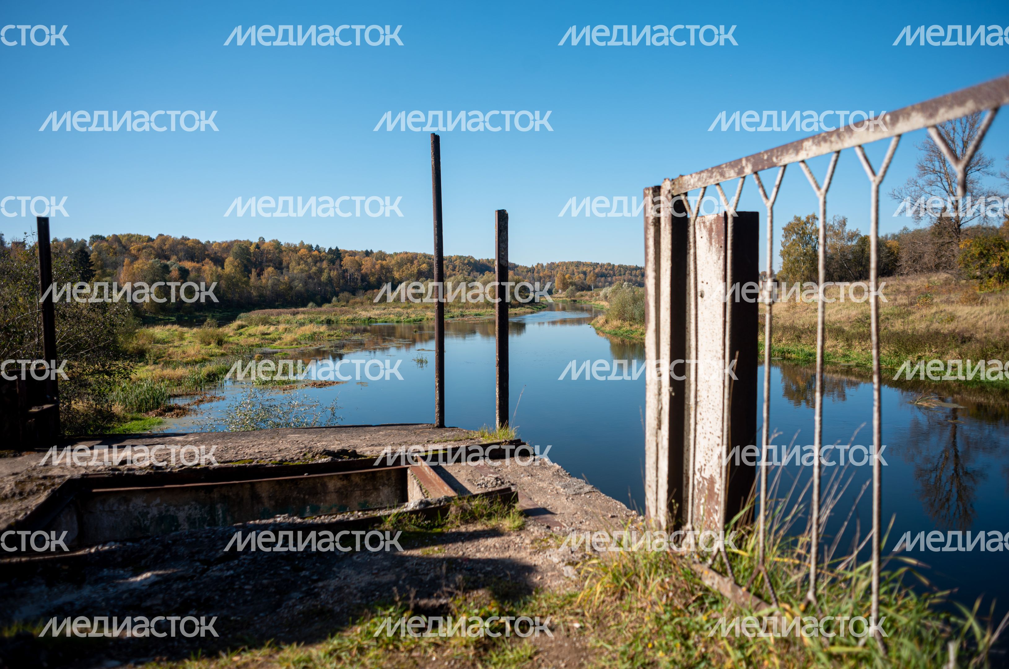Осенние виды Горбовской ГЭС