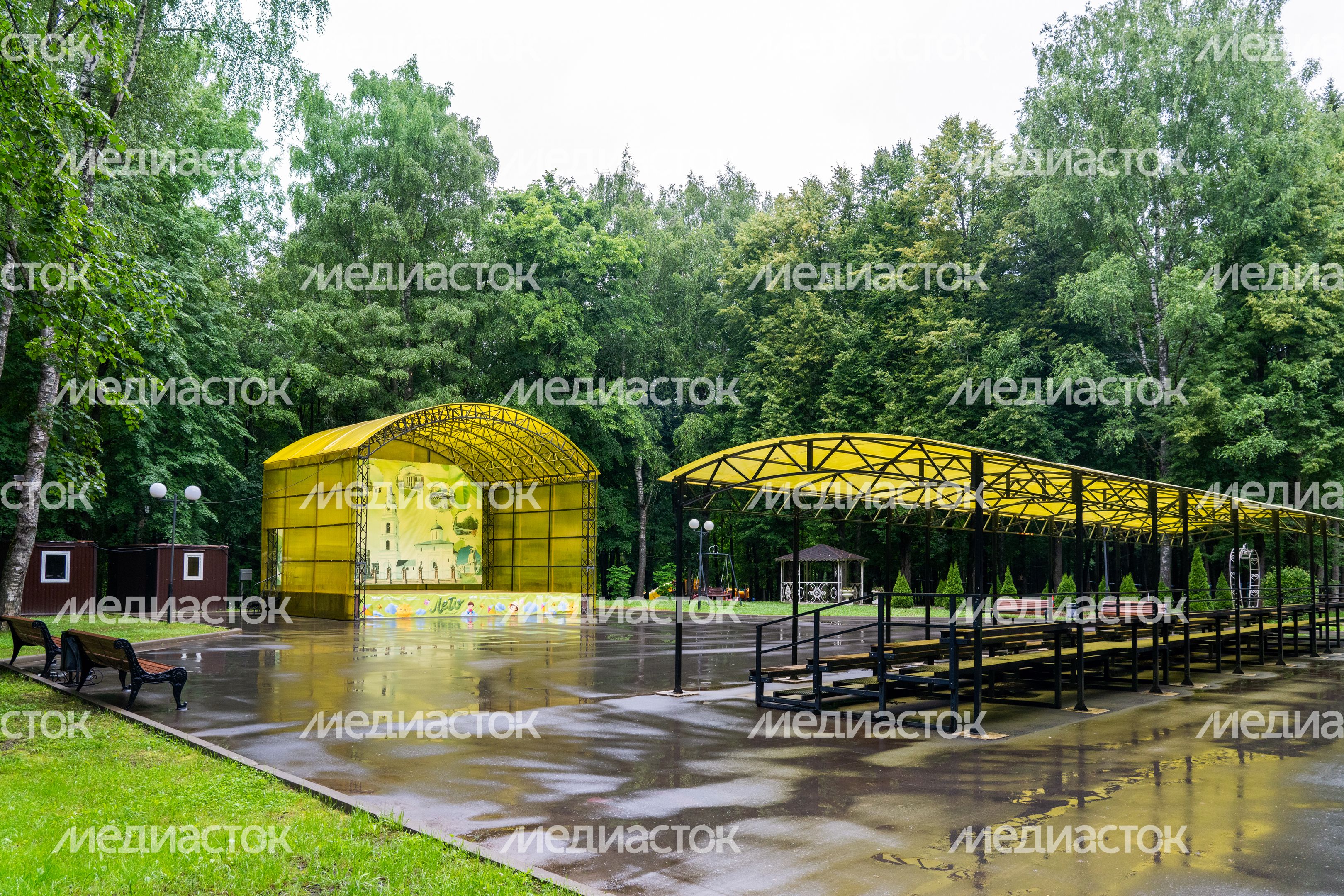 Лето в городском парке культуры и отдыха «Центральный» Волоколамска