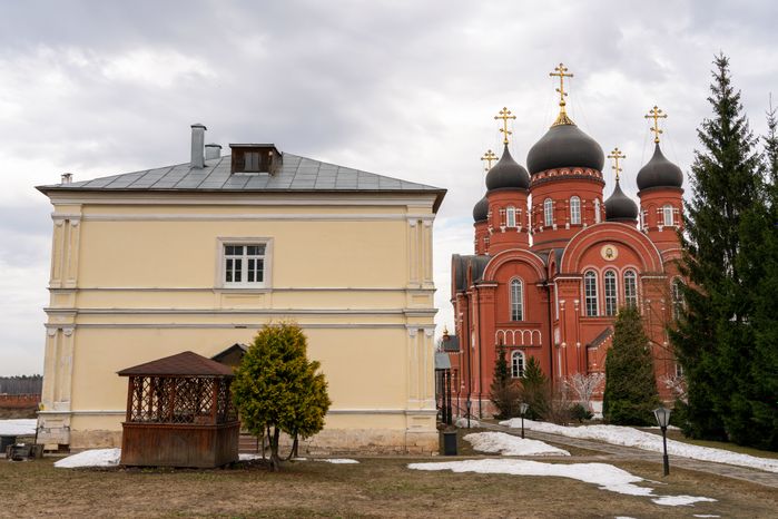 Крестовоздвиженский Иерусалимский ставропигиальный женский монастырь в пос. санатория Горки Ленинские Ленинского округа