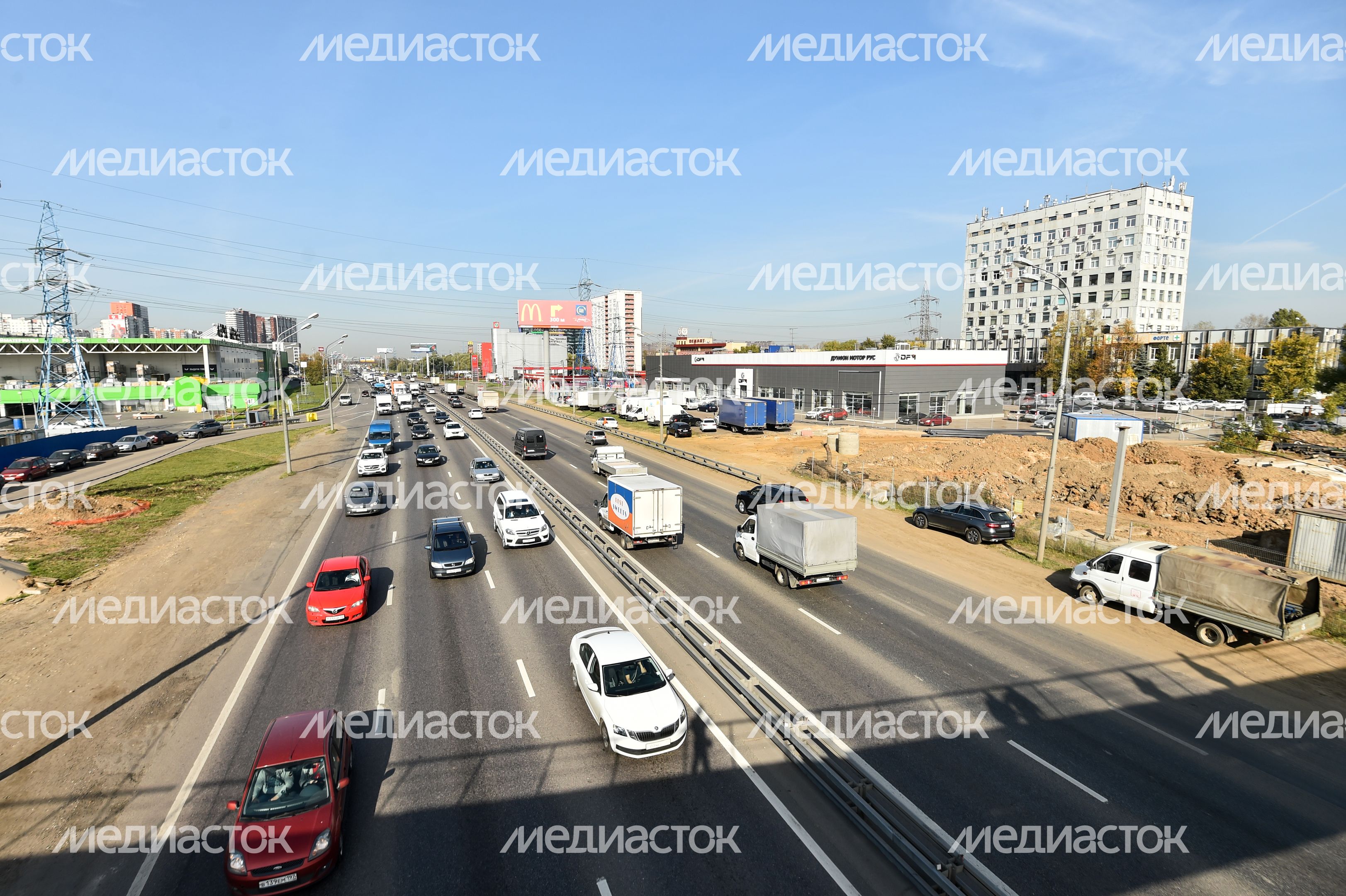 Надвижка арочного пролета на развязке Ленинградского шоссе в Химках