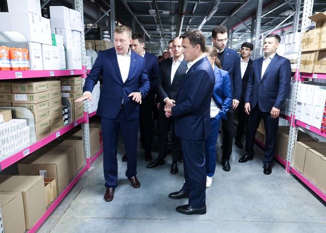 Андрей Воробьев принял участие в открытии распредцентра "Магнит" в Подольске
