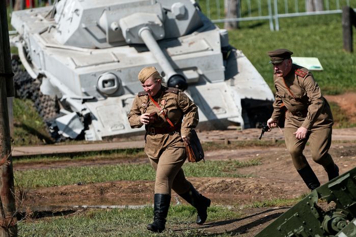 Военно-историческая реконструкция «Огненная дуга» в Одинцовском округе, посвященная Курской битве